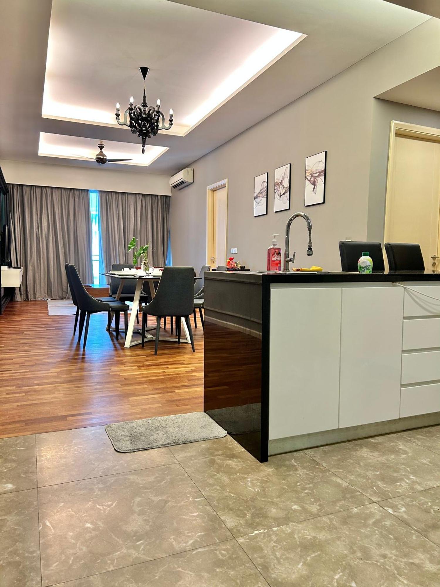 Luxury 3Br Penthouse I The Shore Hotel & Residence I Seaview I Poolview I 6-9Pax 豪华3房顶层公寓 Malacca Exteriör bild